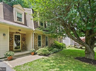 10002 Hemlock Woods Ln, Burke, VA 22015