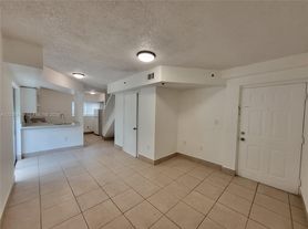 1650 NW 25th Ave, Miami, FL
