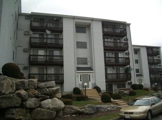 11 Gibbs St UNIT B19, Worcester, MA 01607