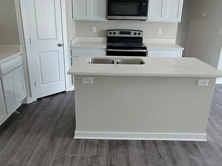 Kitchen with island