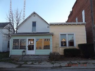 114 E Main St, Saratoga, IN 47382