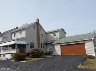 943 Chestnut St, Freeland, PA 18224