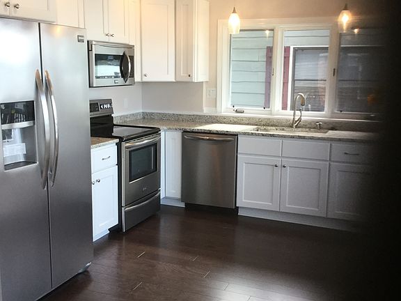 All new kitchen facing lake