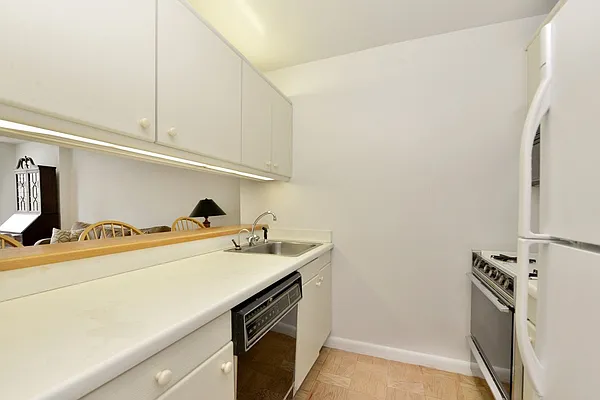 Rented by Noble Realty | media 4