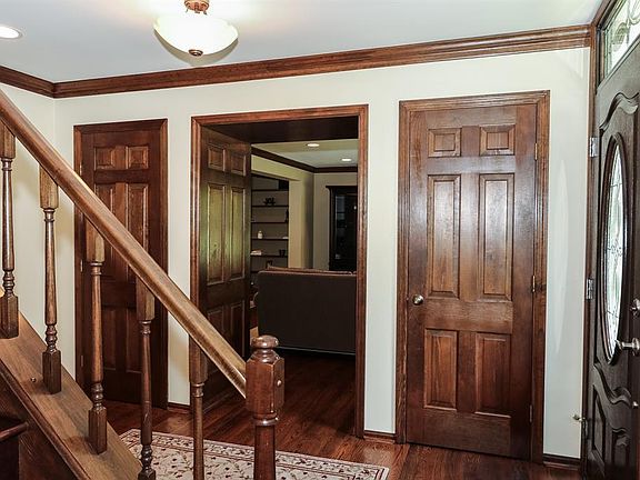 4th image of 10413 Stone Ct