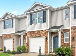 1130 Broholmer Ln, Greensboro, NC 27405