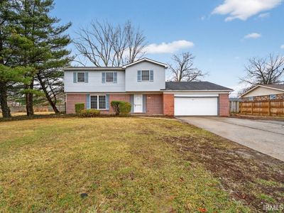 924 E Washington Center Rd, Fort Wayne, IN, 46825