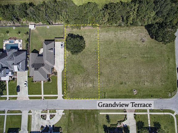 3rd image of 135 Grandview Terrace Dr
