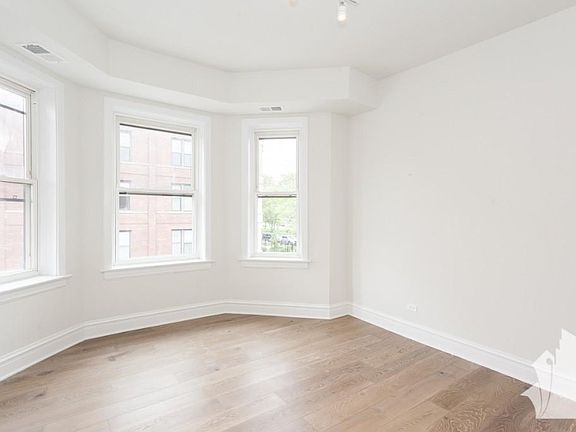 4th image of 2543 N California Ave #2JM