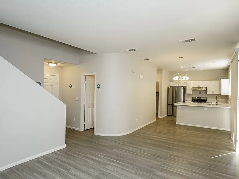 949 Country Skies Ave — Photo 4