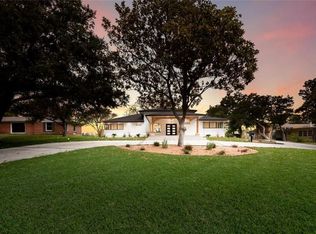 3223 Lake Shore Dr, Waco, TX 76708