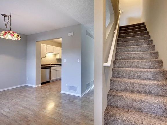 4th image of 3236 Evergreen Dr