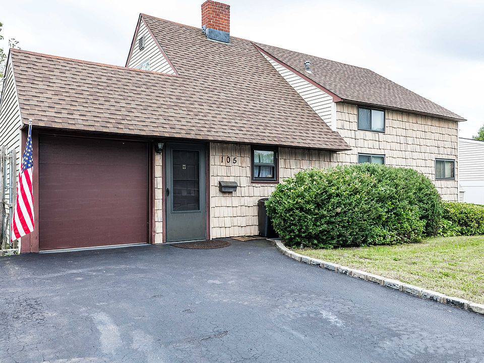 1st image of 105 Sprucewood Dr