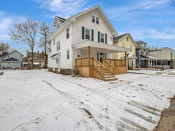2nd image of 135 Garden St