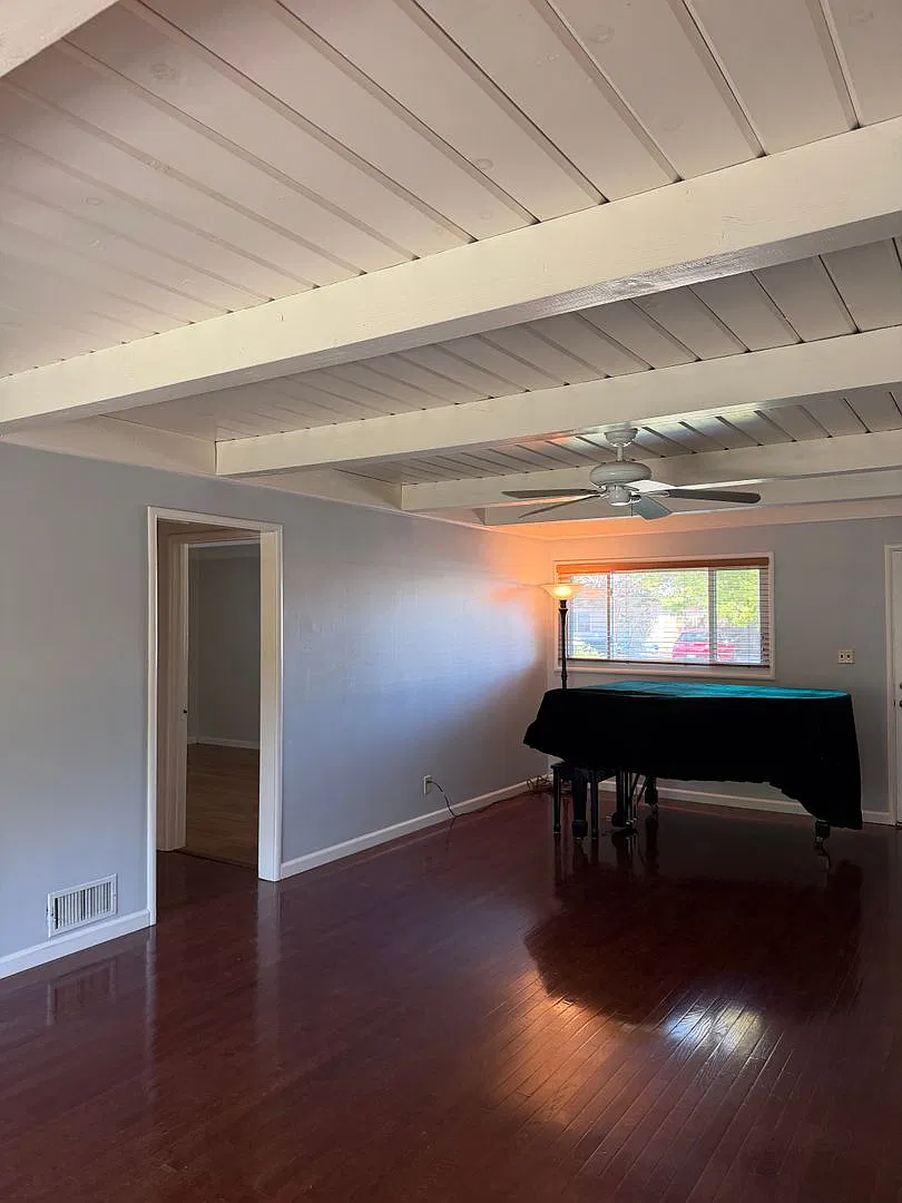 Darling 2 Bedroom In Arden Arcade!! — Photo 3