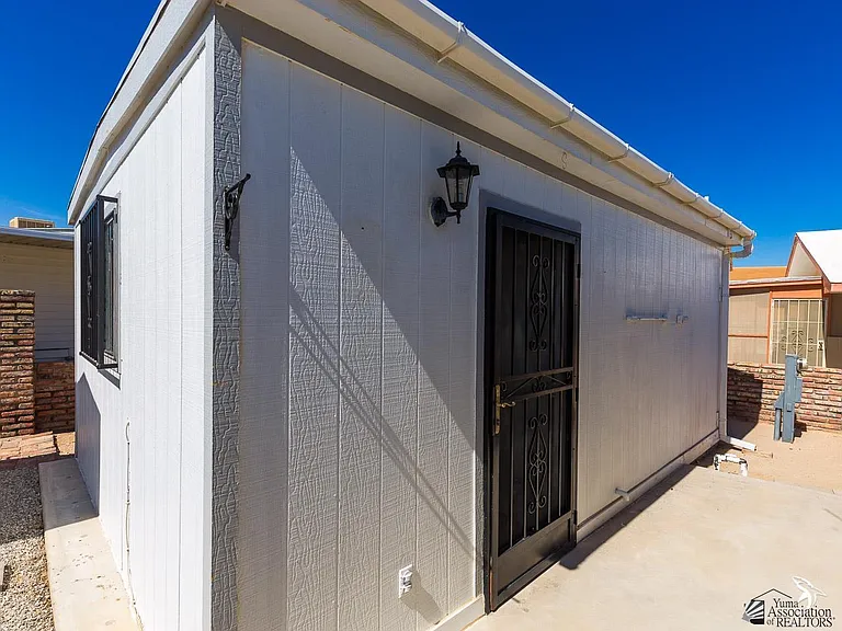 13388 E 41st Dr — Photo 13