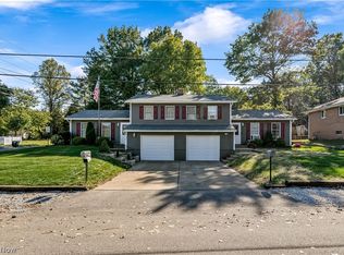 284-286 Quincy Ave, Barberton, OH 44203