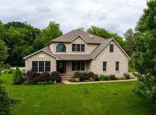 107 Mateer Dr, Monaca, PA