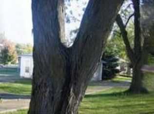 307 2nd St, Elliott, IA 51532