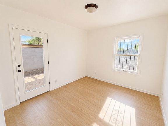 5th image of 2308 N Forgeus Ave
