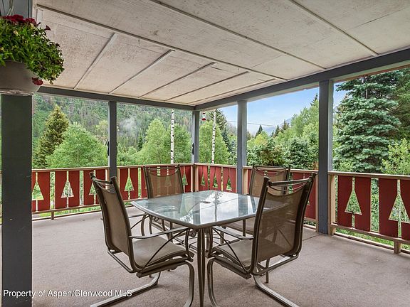 2nd image of 71 Aspen St