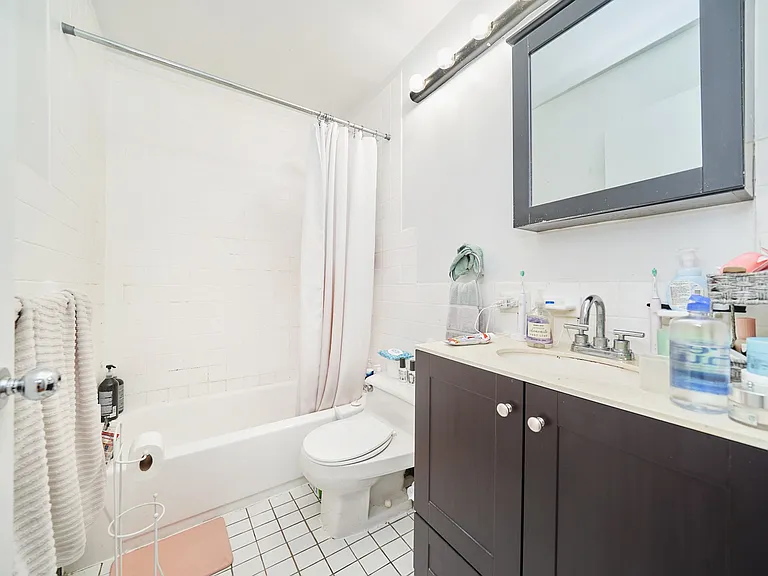 337 W 43rd St #6A — Photo 13