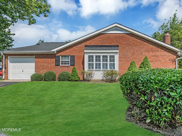 14 Magnolia Drive, Spring Lake Heights, NJ 07762