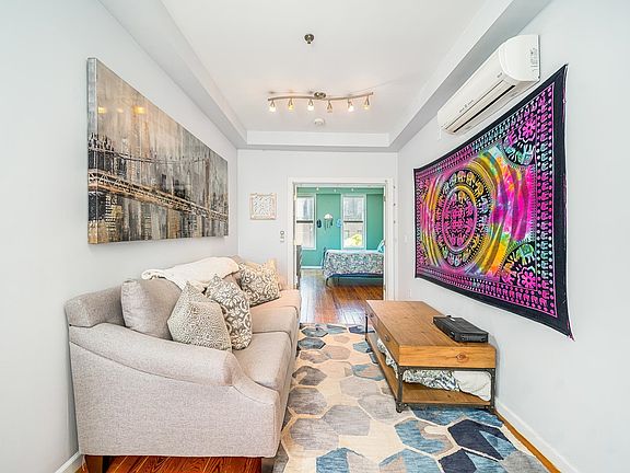 5th image of 60 Madison St #R