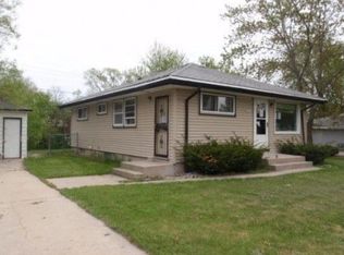6352 N 101st St, Milwaukee, WI 53225