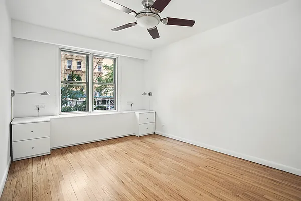 Sold by Douglas Elliman | media 10