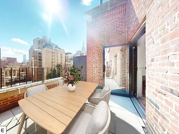 137 East 38th Street image 1 of 10