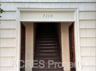 7118 California Ave SW APT 102, Seattle, WA 98136