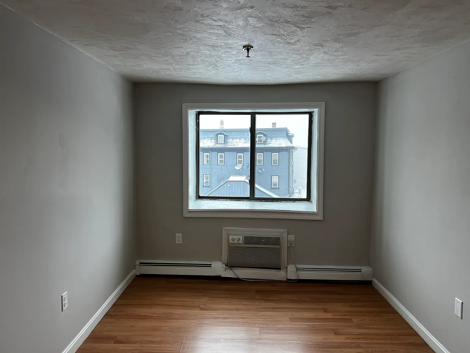 85 Broad Street Apartments — Photo 2