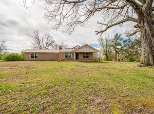 615 Weakley Creek Rd, Lawrenceburg, TN 38464