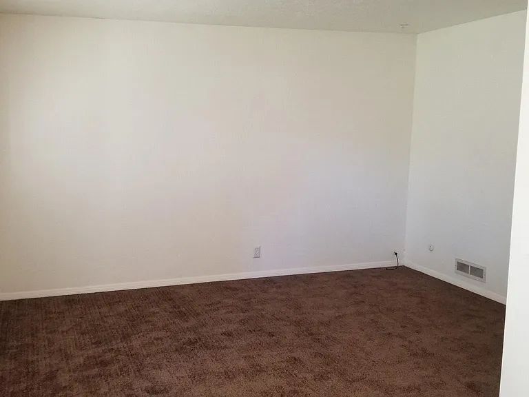 405 Columbia Dr SE #C — Photo 4