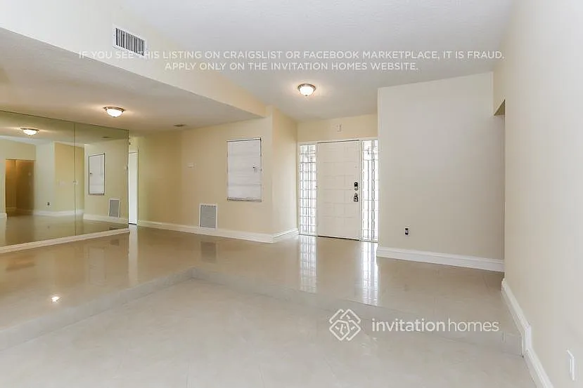 505 NW 136th Ct Miami, FL 33182 — Photo 2