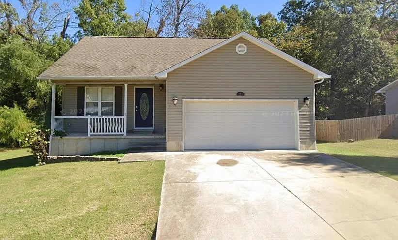 Sunny Valley Ln, Poplar Bluff — Photo 1
