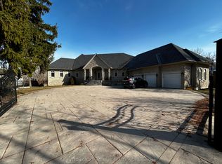64 Hillside Ave #A, Vaughan, ON L4K1X1