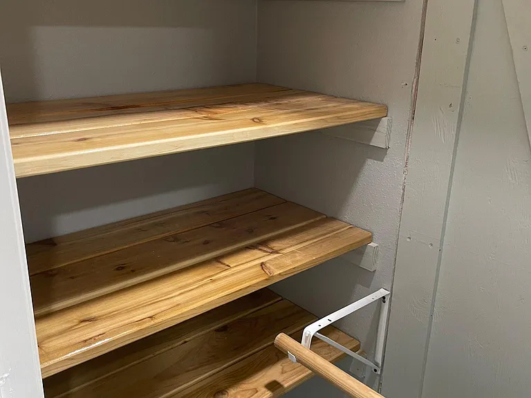 More storage space in the walk in closet
