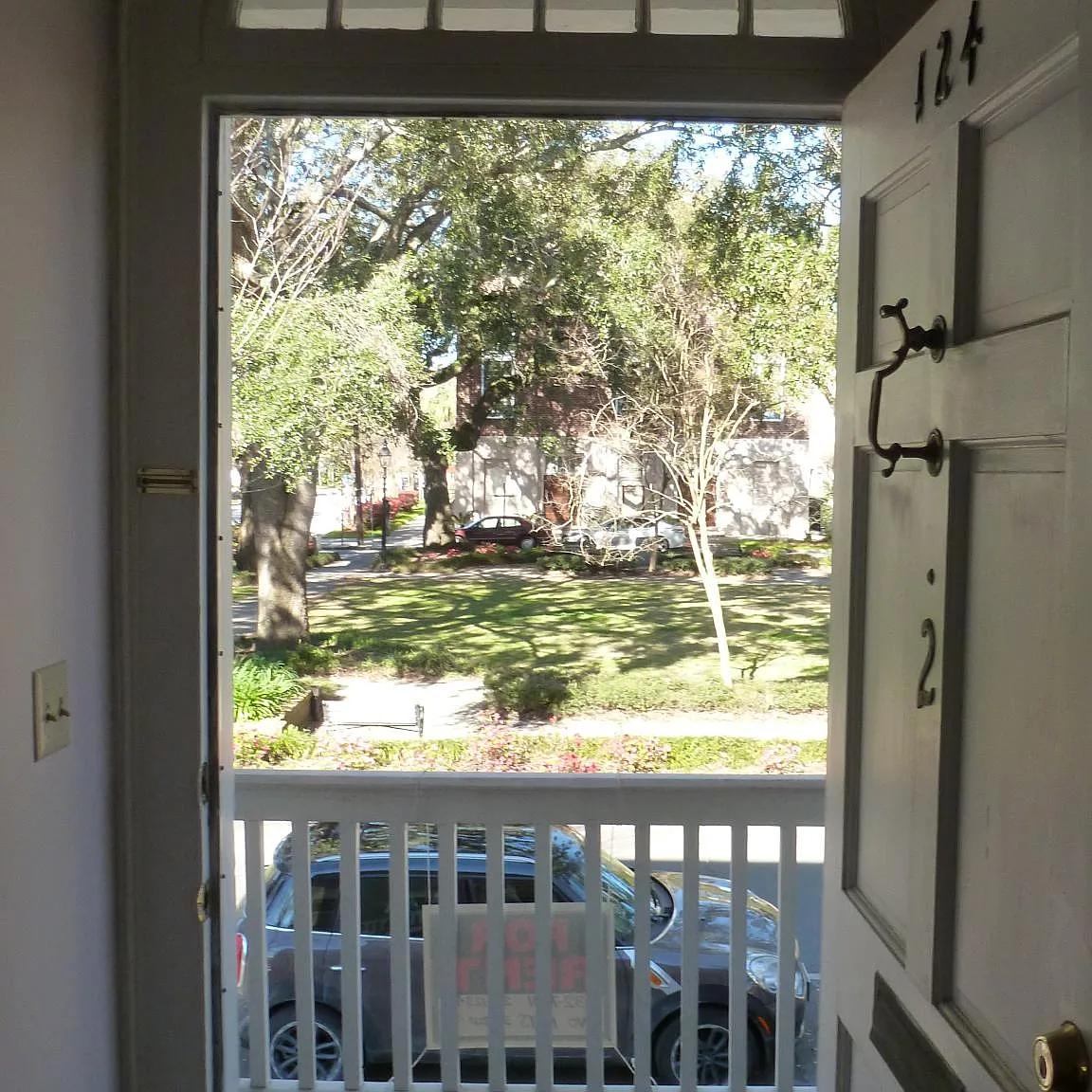 1 bed, 1100 sqft, $1,600 — Photo 2