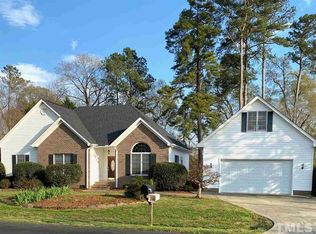 105 Evergreen Dr, Pittsboro, NC 27312