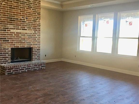 4th image of 4003 High Creek Ct