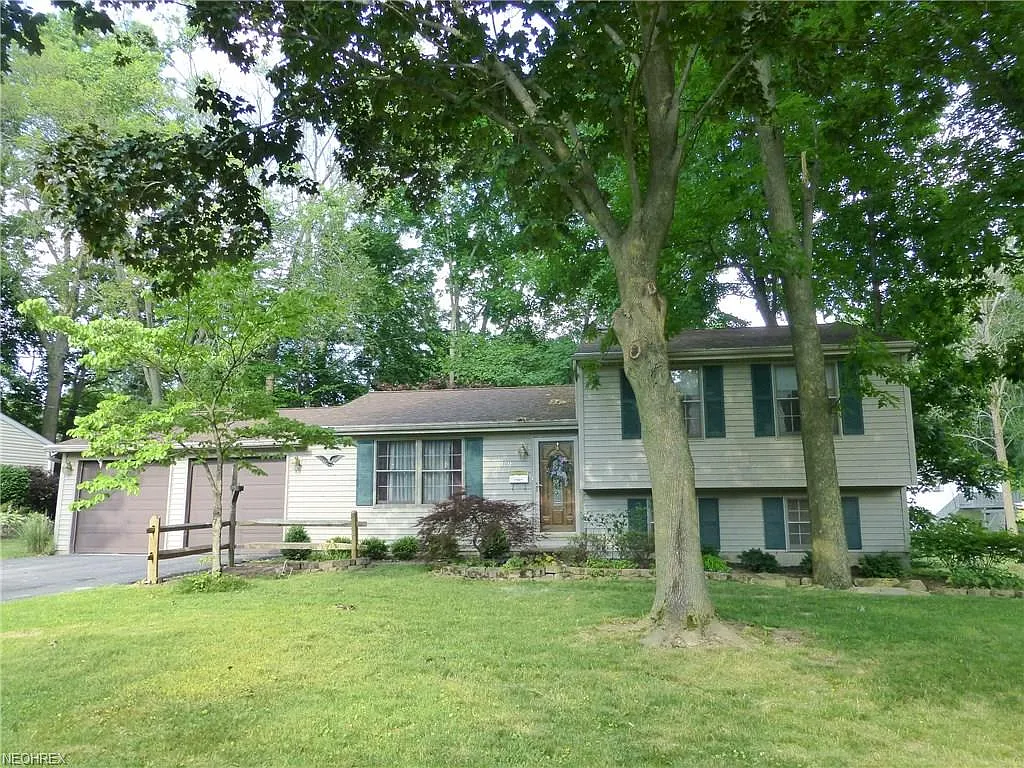 2159 Woodland Trace St photo 1