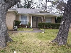 1st image of 3001 Lynnwood Dr