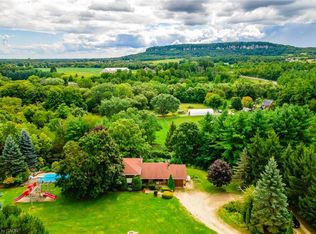 6101 Walkers Line, Burlington, ON L7M 0R2