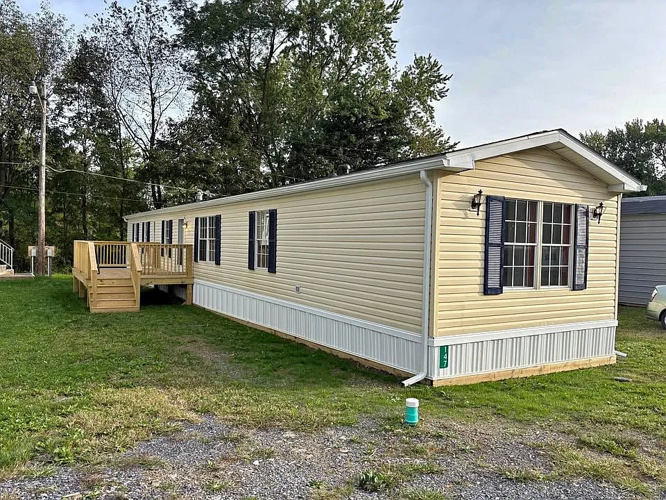 3 bed, 2.0 bath, 1120 sqft, $850 — Photo 1