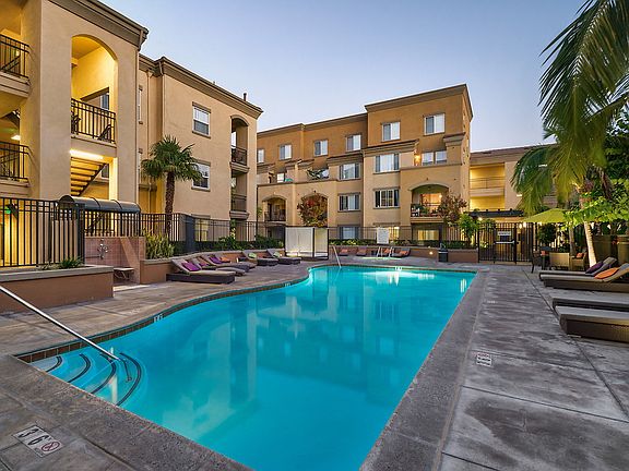 Pinnacle at Fullerton