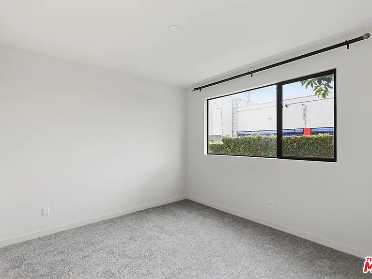 1605 N Arla Way — Photo 22
