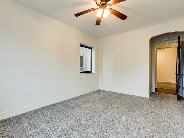 2915 Belrose Ave #203 — Photo 16