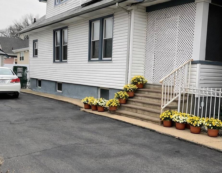 1st image of 295 Watchogue Rd